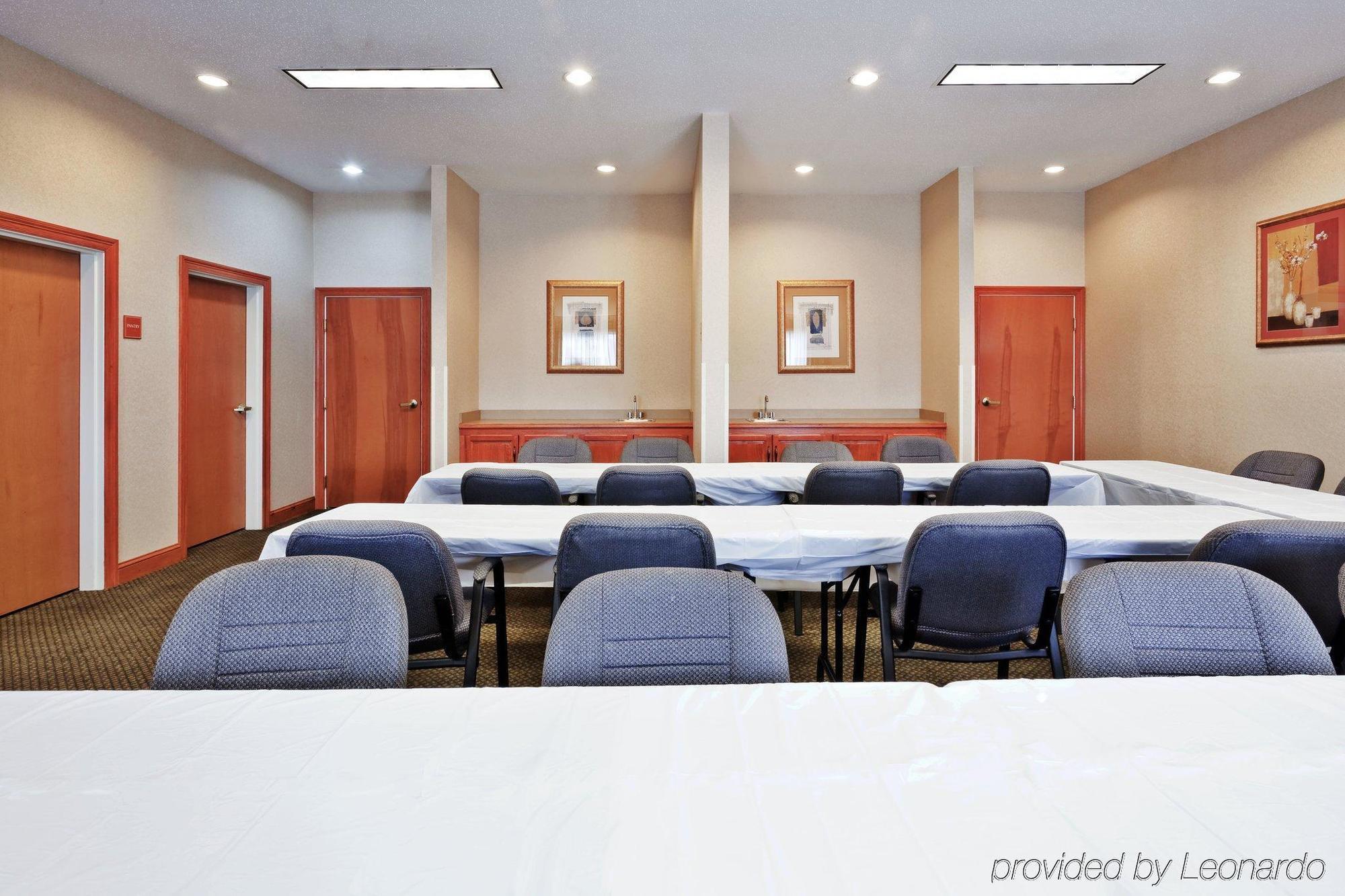 Holiday Inn Express Hotel & Suites Forest By Ihg Zařízení fotografie